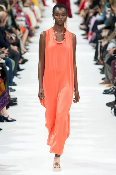 Look 29